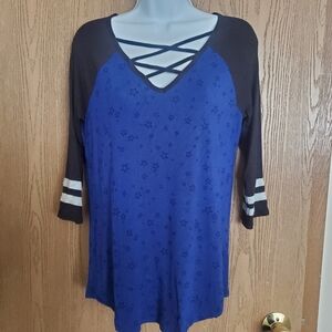 Maurices Star Pattern Half Sleeve Tee